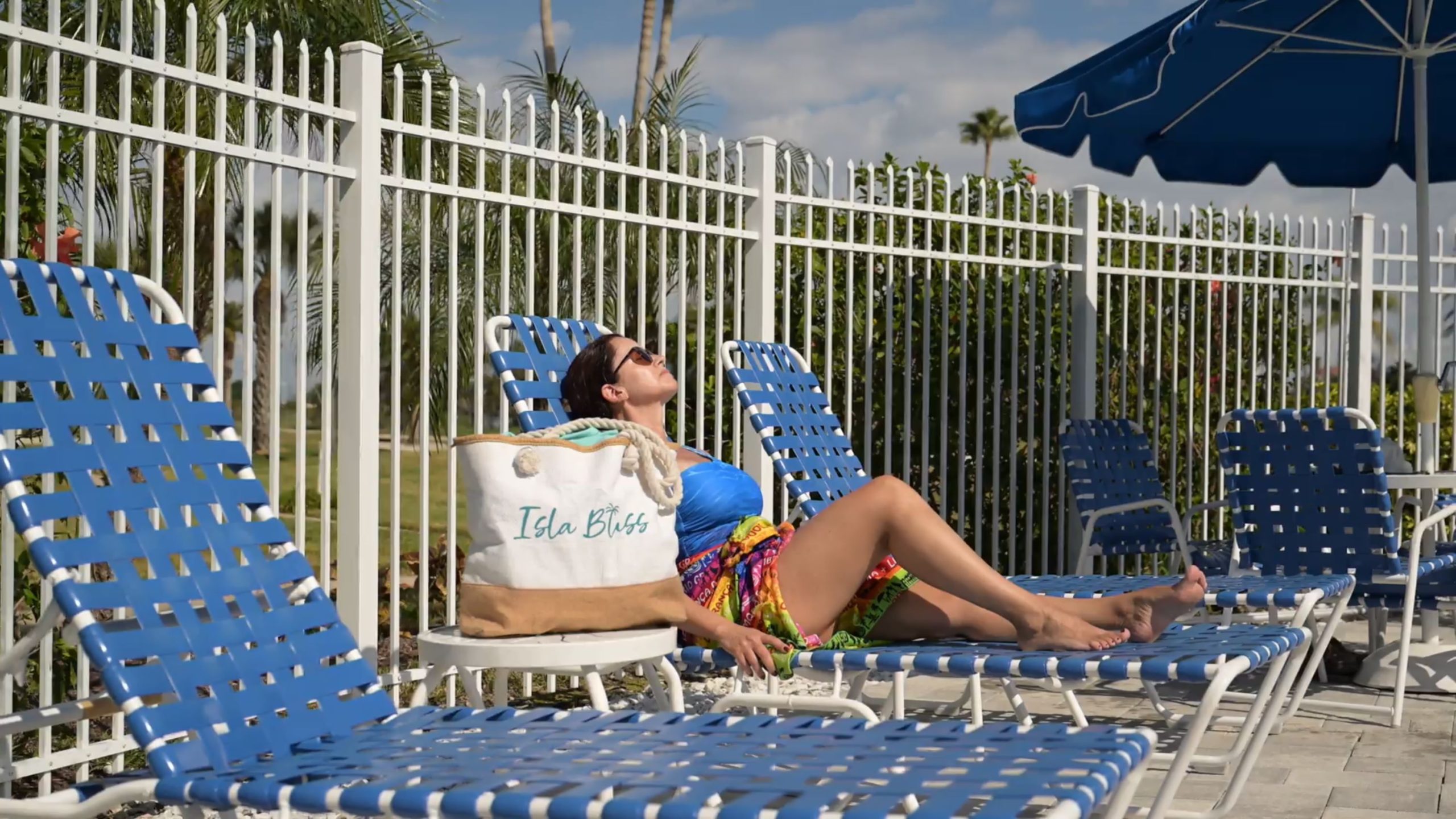 girl outdoor sunbathing