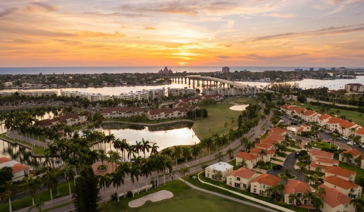 Aerial view of Isla Del Sol community